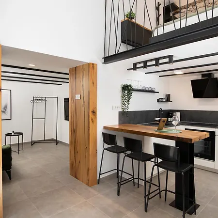K-apartments * פולה